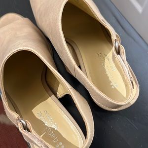 Naturalizer N5 Comfort Sandals